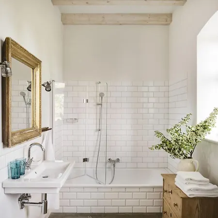 Semesterbostad Grosszuegiges In Ostseenaehe Mit Grossem Garten, Ofen Und Sauna Fuer 12 Personen Pommerby (Gelting)