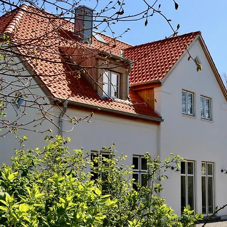 Grosszuegiges In Ostseenaehe Mit Grossem Garten, Ofen Und Sauna Fuer 12 Personen Pommerby (Gelting)